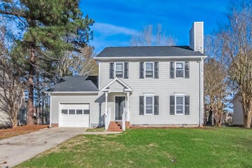 828 Penncross Dr Raleigh, NC 27610
